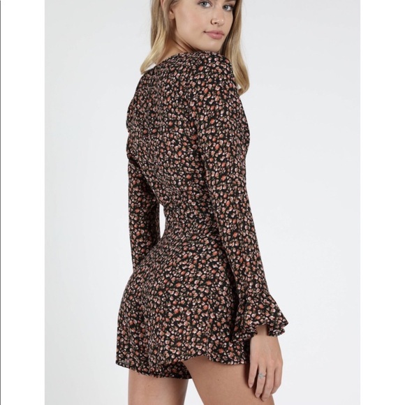 Flower Child Bell Sleeved Floral Romper - Picture 3 of 8